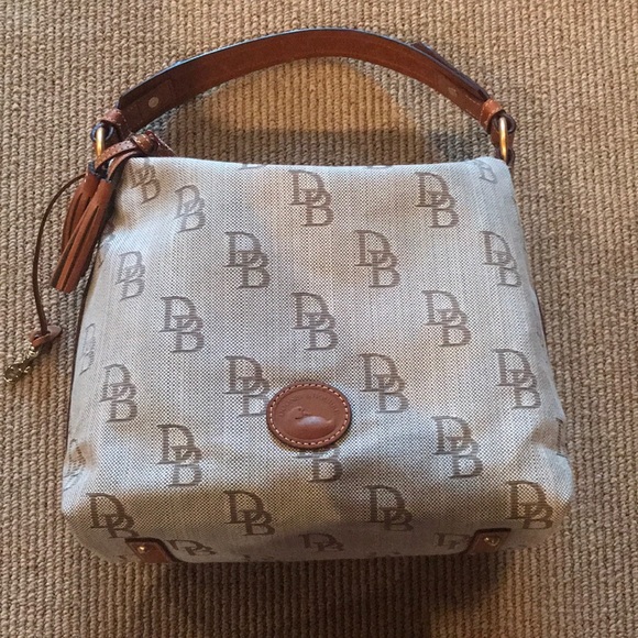 Dooney & Bourke Handbags - DOONEY & BOURKE Signature Hobo